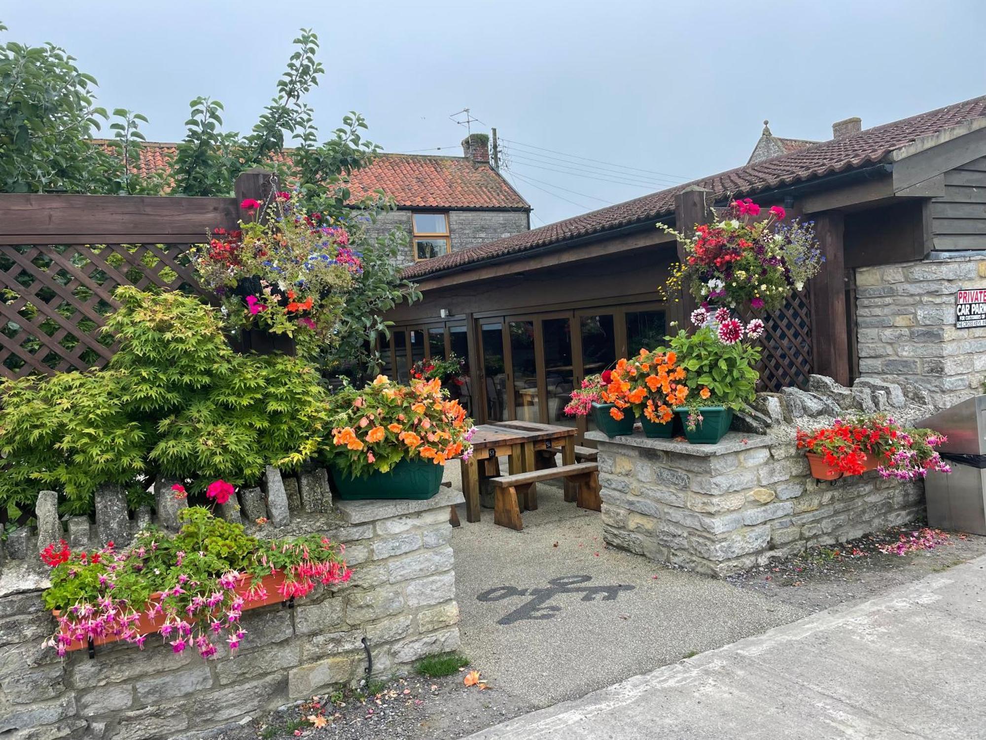 Cross Keys Inn Lydford-on-Fosse Kültér fotó